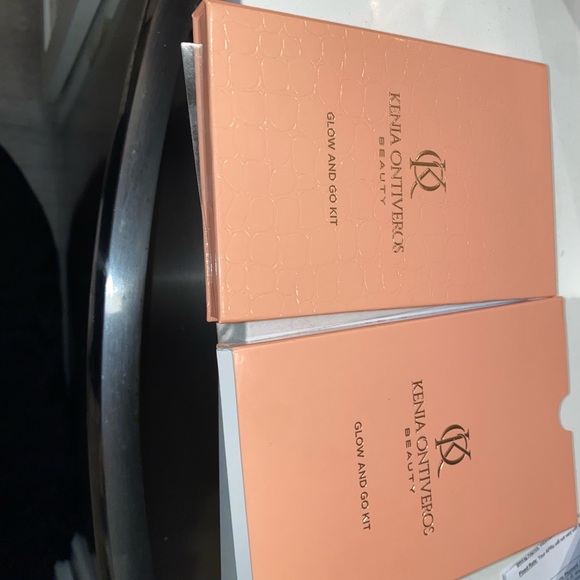 Eyeshadow palette - Picture 4 of 4